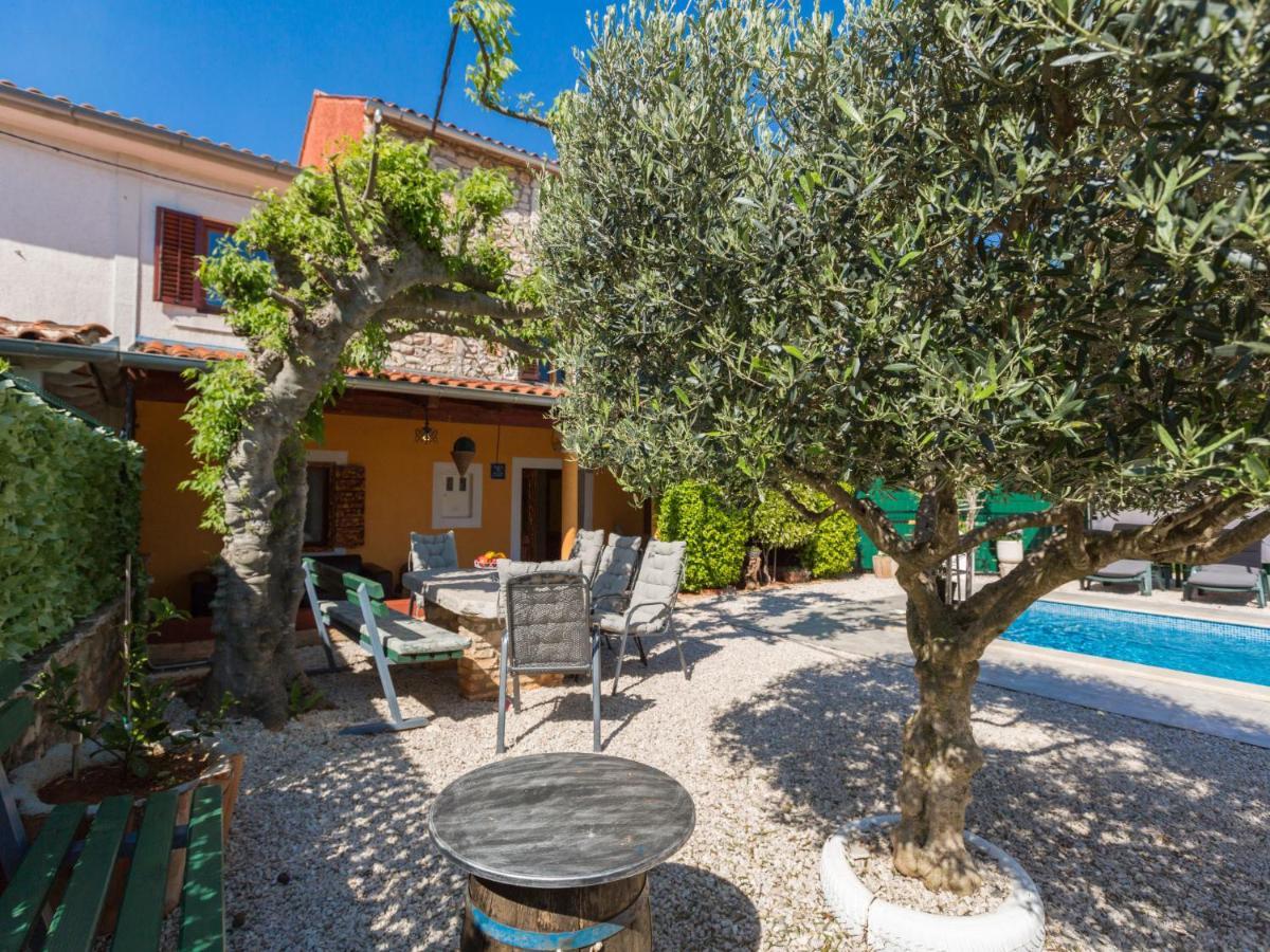Holiday Home Villa Lucky By Interhome 브르토니글라 외부 사진